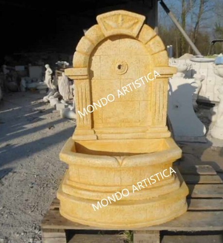 Fontana muro parete con - a,